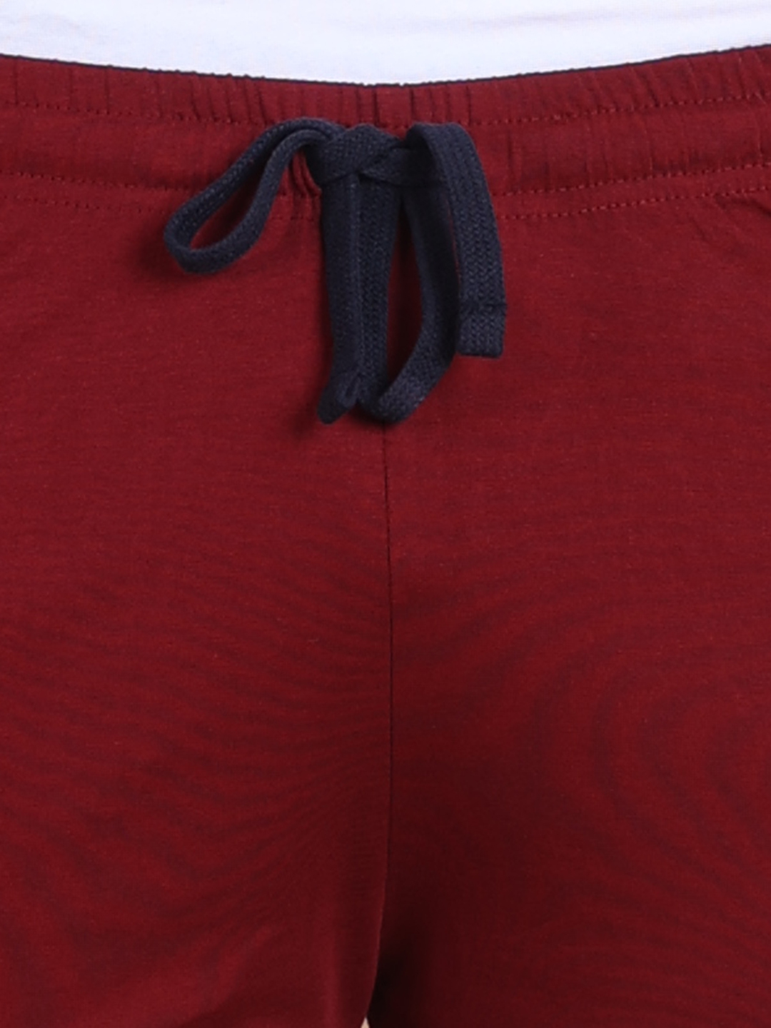 BASIC BERMUDA SHORTS - MAROON