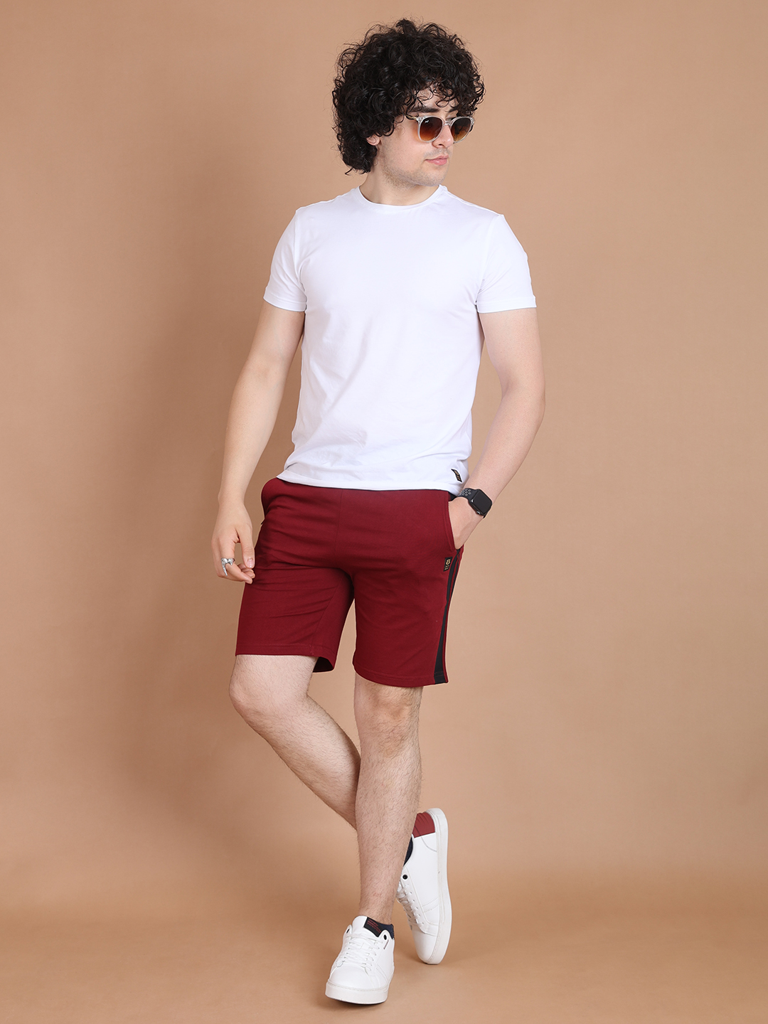 BASIC BERMUDA SHORTS - MAROON
