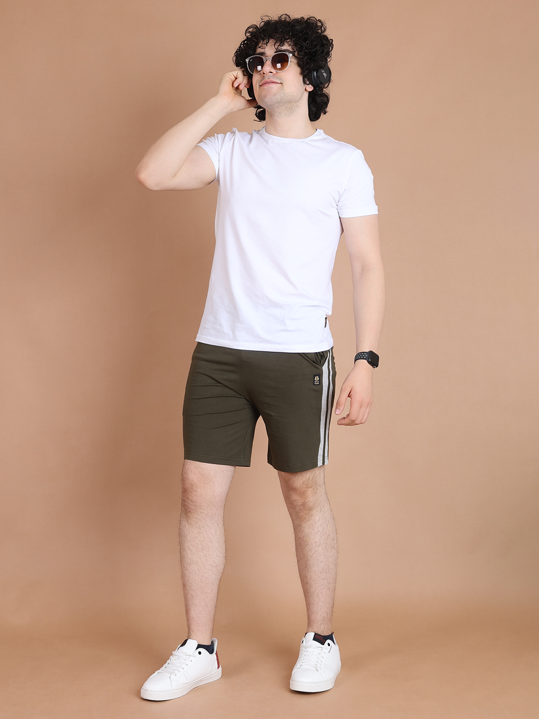 BASIC BERMUDA SHORTS - OLIVE